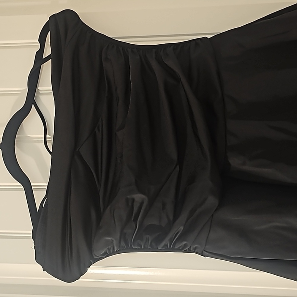 Instant Figure One Piece Swimsuit - Picture 2 of 3